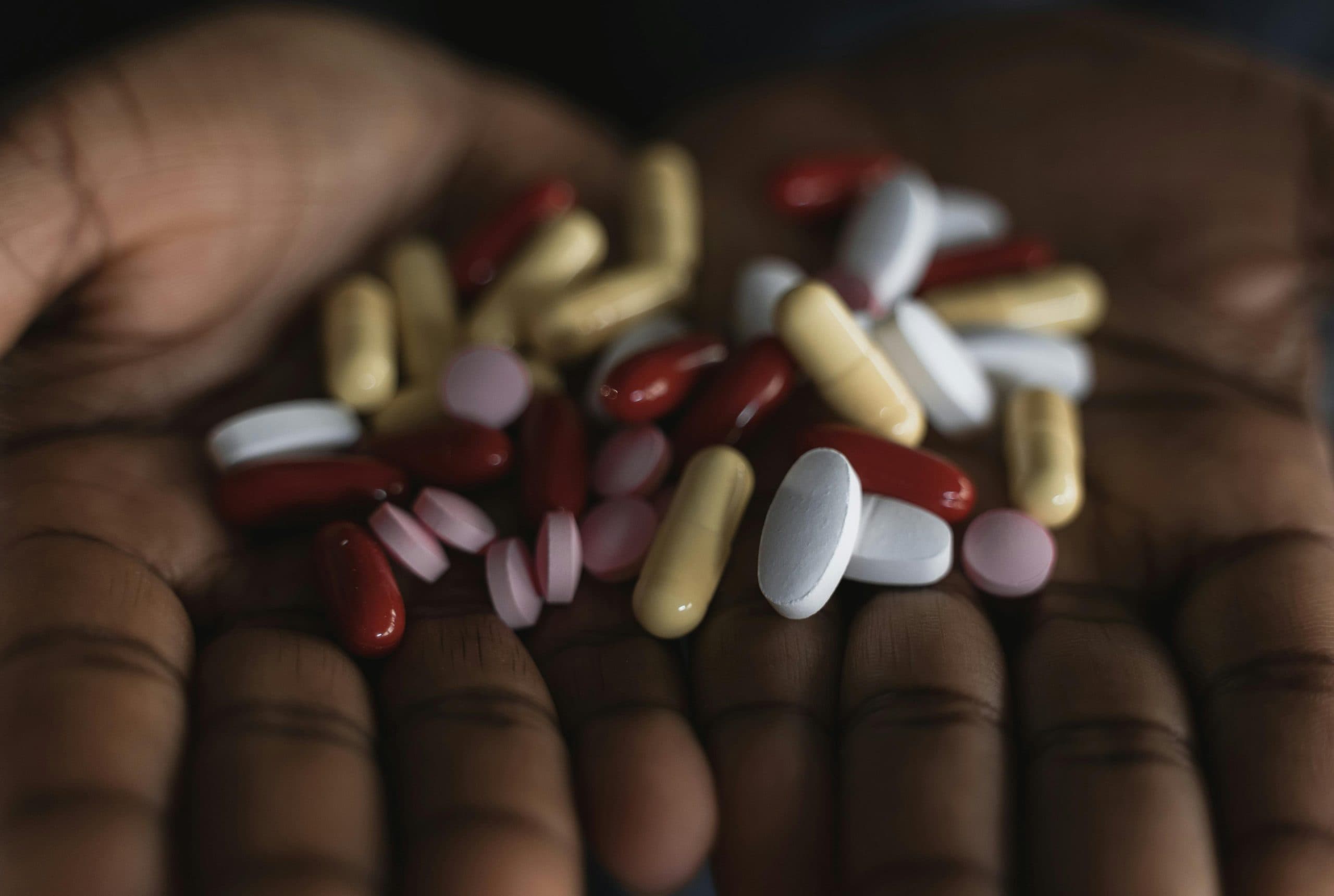 Overmatig medicijngebruik bij migraine: herken en voorkom medicatieafhankelijke hoofdpijn